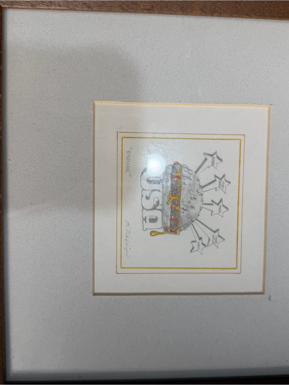 Patriotic Crown Illustration Wall Art in White and Gold